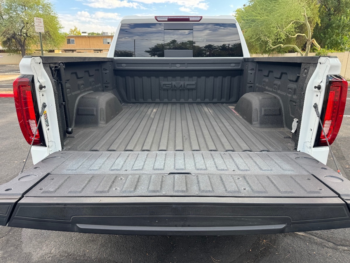 2024 Gmc Sierra 1500 SLT photo 10