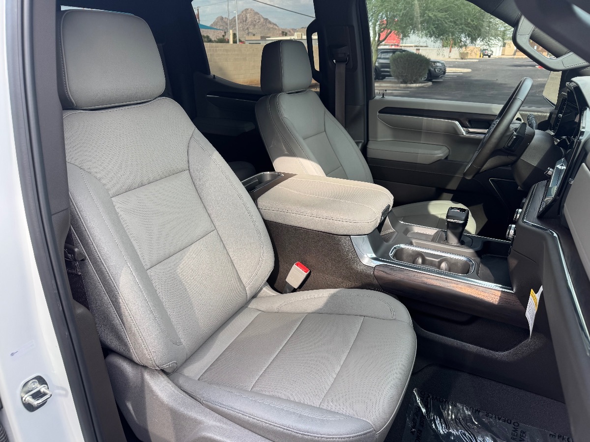 2024 Gmc Sierra 1500 SLT photo 13