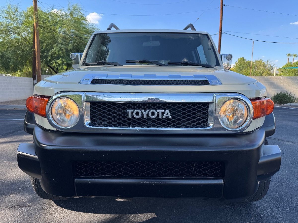 2008 Toyota FJ Cruiser Base photo 3