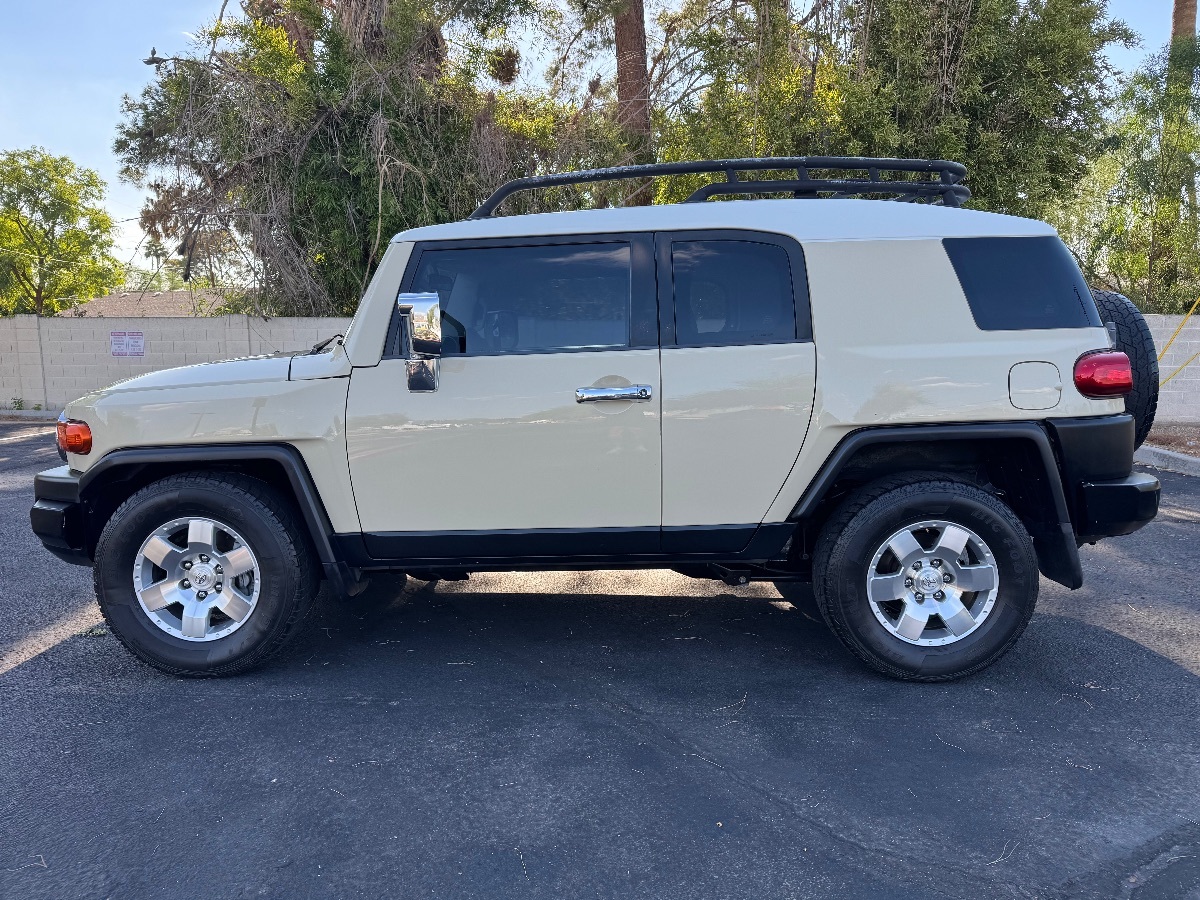 2008 Toyota FJ Cruiser Base photo 5