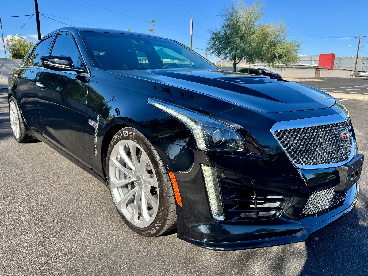 2018 Cadillac CTS V Sedan Luxury photo 4