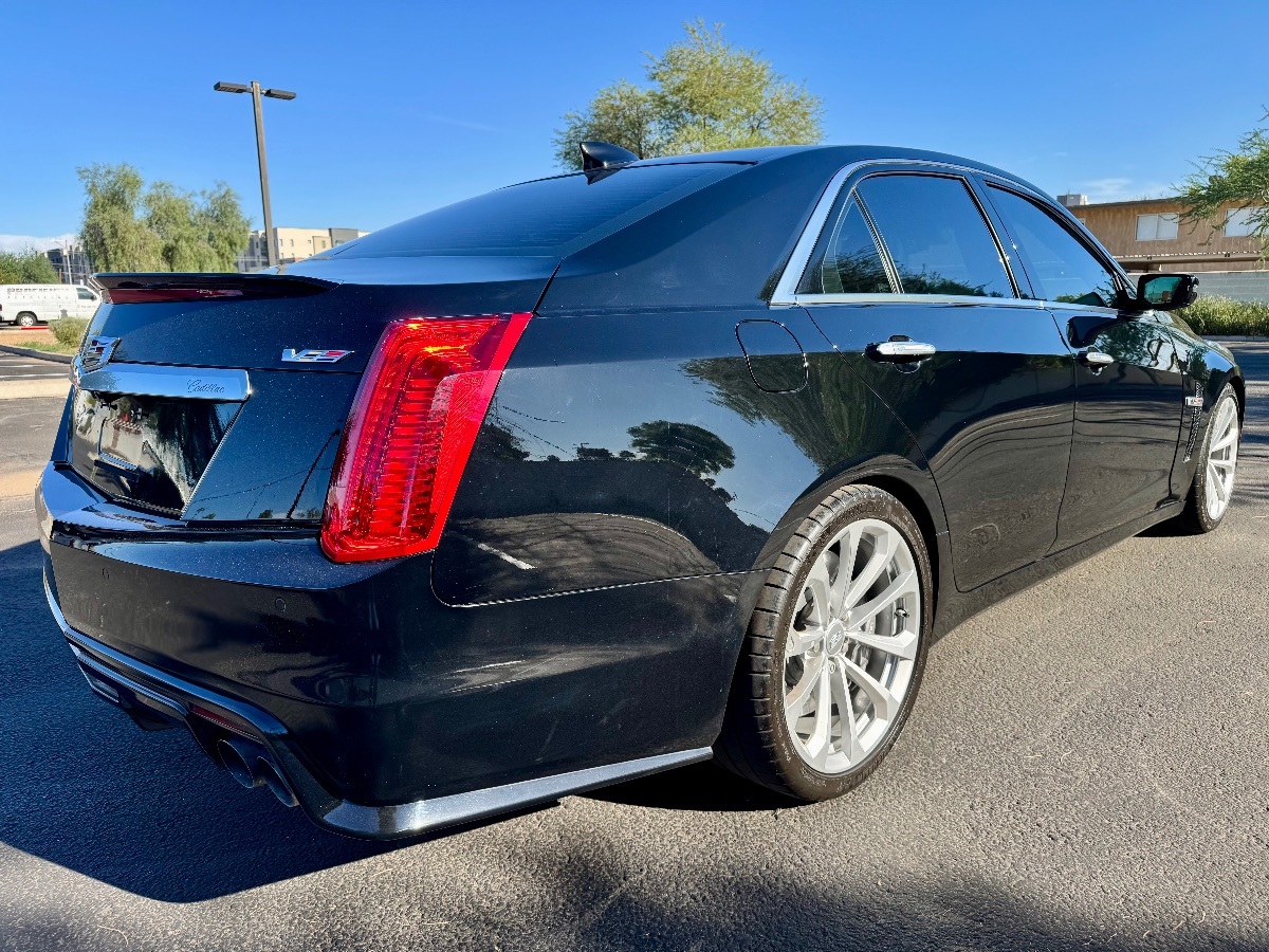 2018 Cadillac CTS V Sedan Luxury photo 7