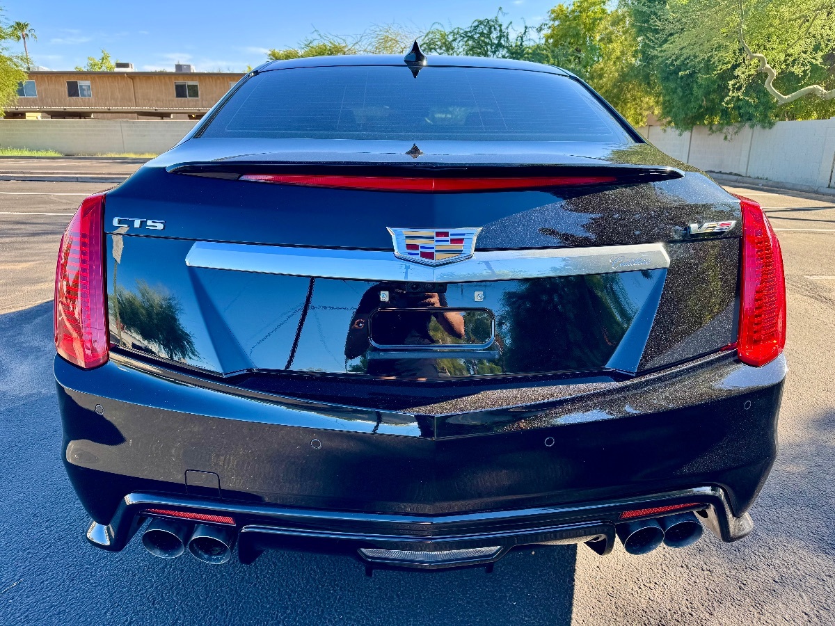 2018 Cadillac CTS V Sedan Luxury photo 8