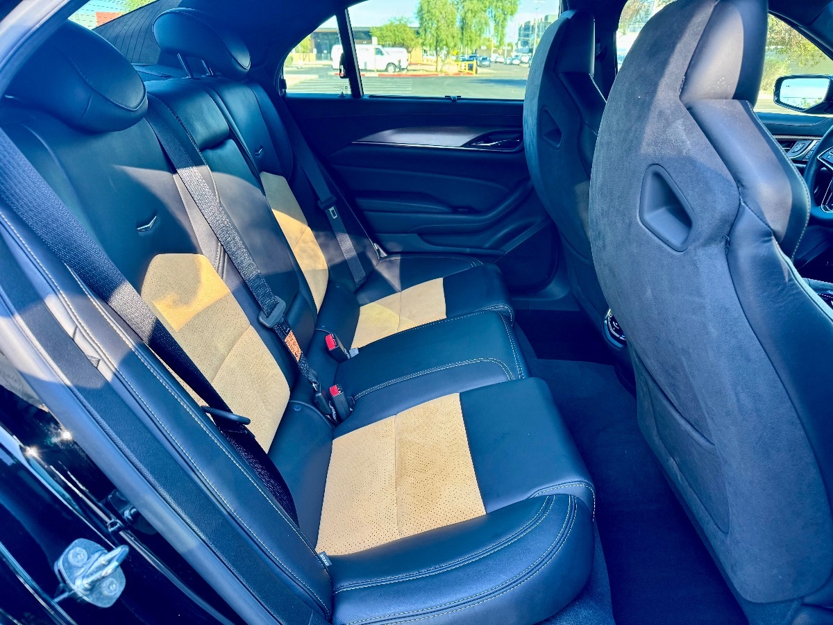 2018 Cadillac CTS V Sedan Luxury photo 10