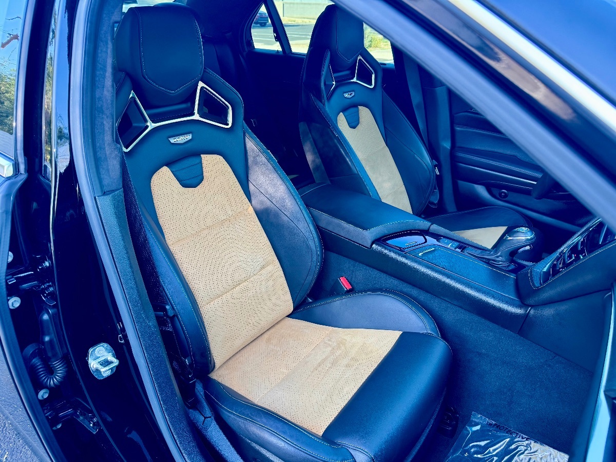 2018 Cadillac CTS V Sedan Luxury photo 12