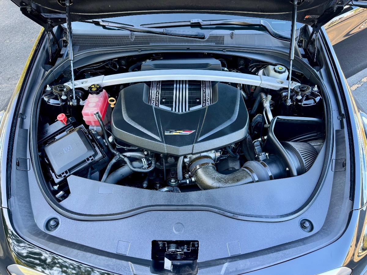 2018 Cadillac CTS V Sedan Luxury photo 22