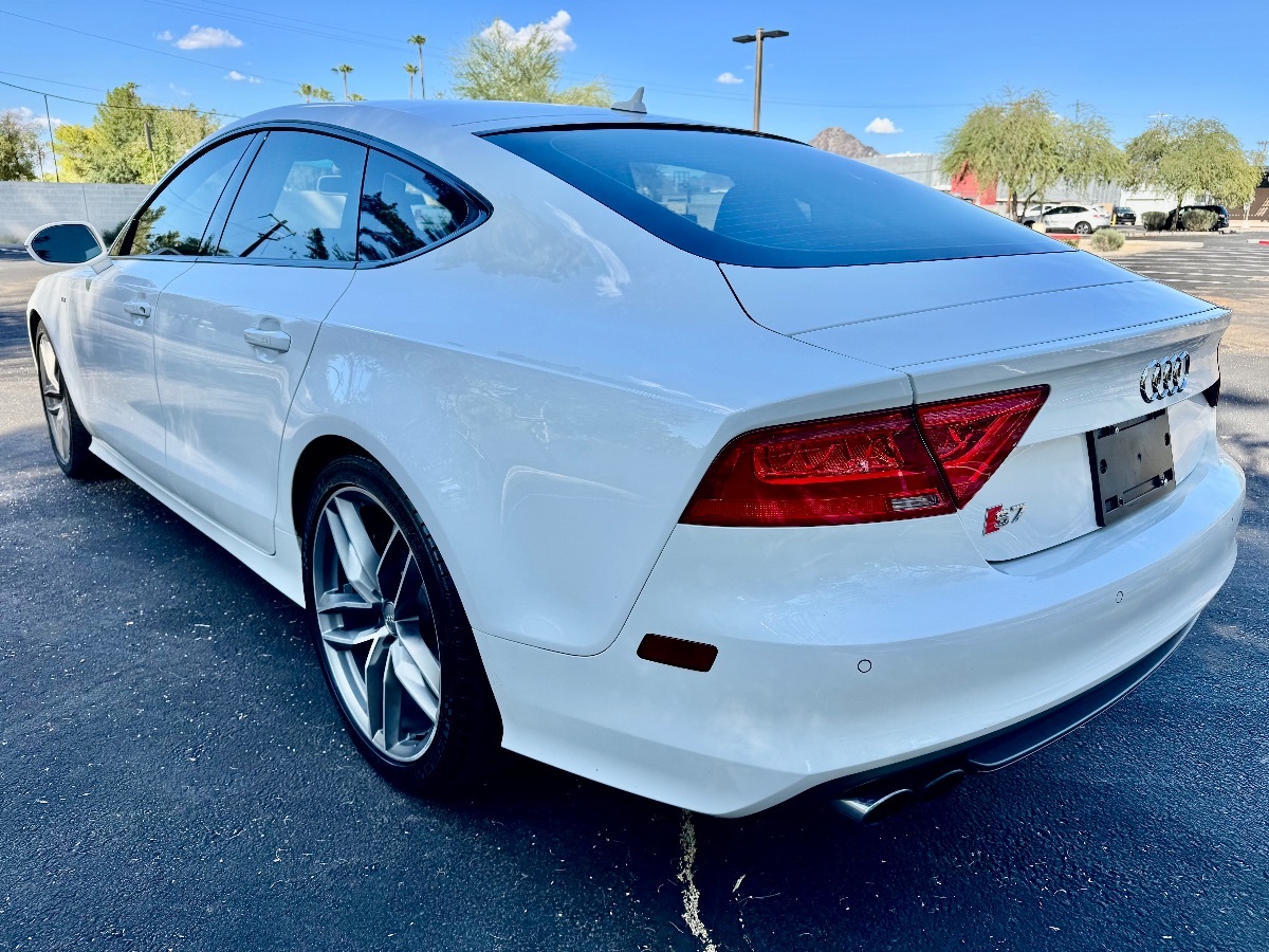 2015 Audi S7 photo 9