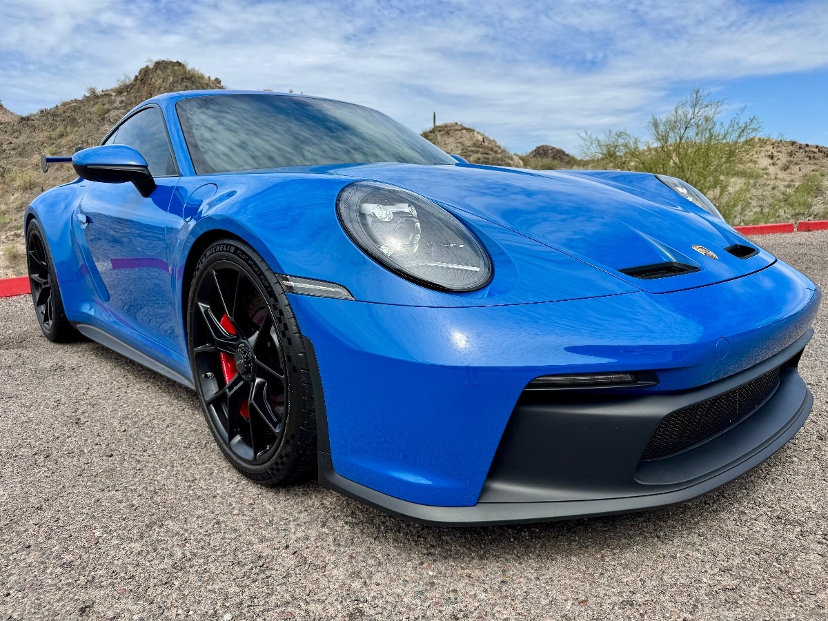 2022 Porsche 911 GT3 Touring photo 2