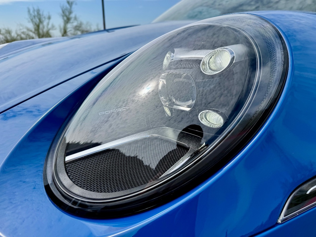 2022 Porsche 911 GT3 Touring photo 6
