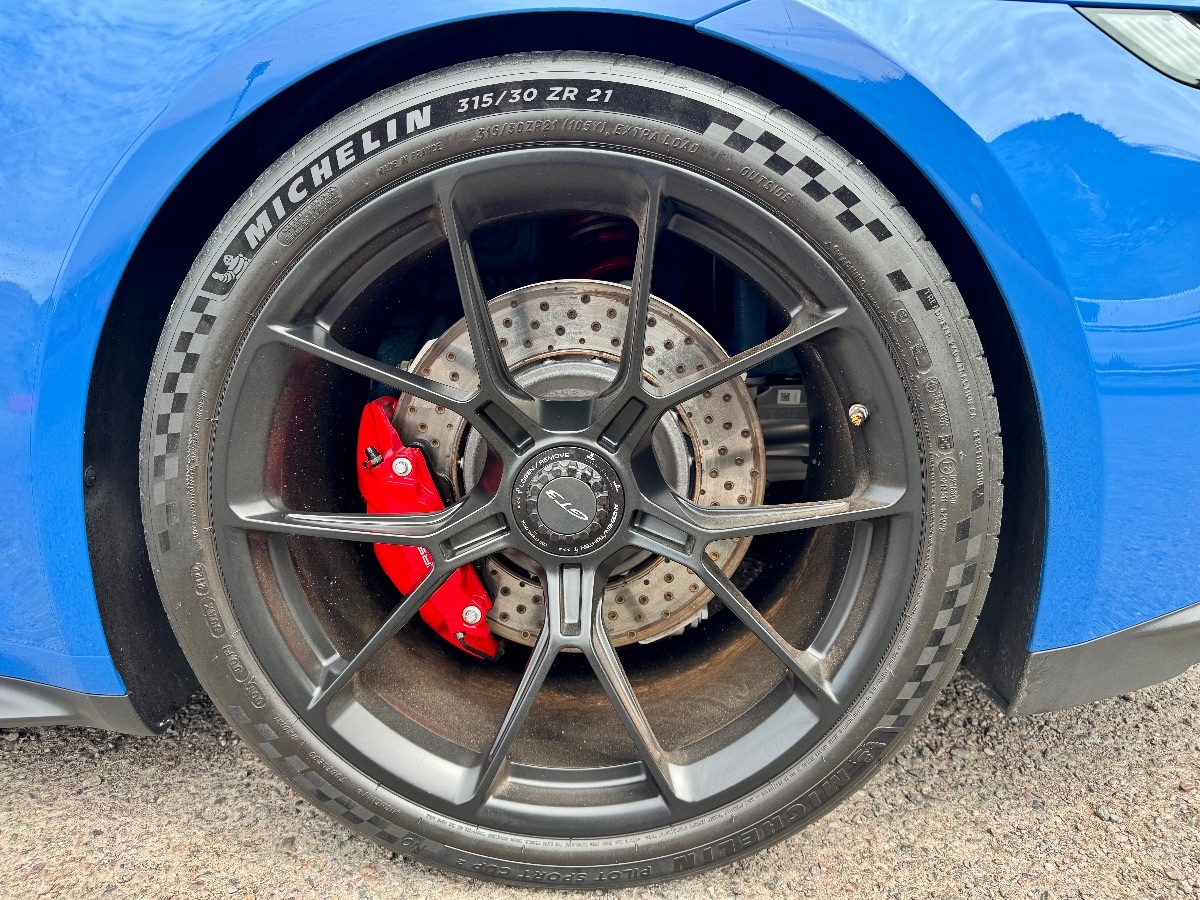 2022 Porsche 911 GT3 Touring photo 14