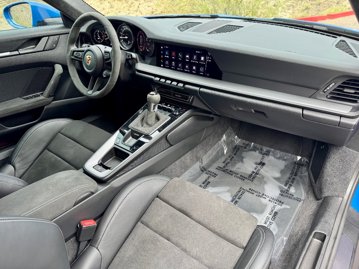 2022 Porsche 911 GT3 Touring photo 18