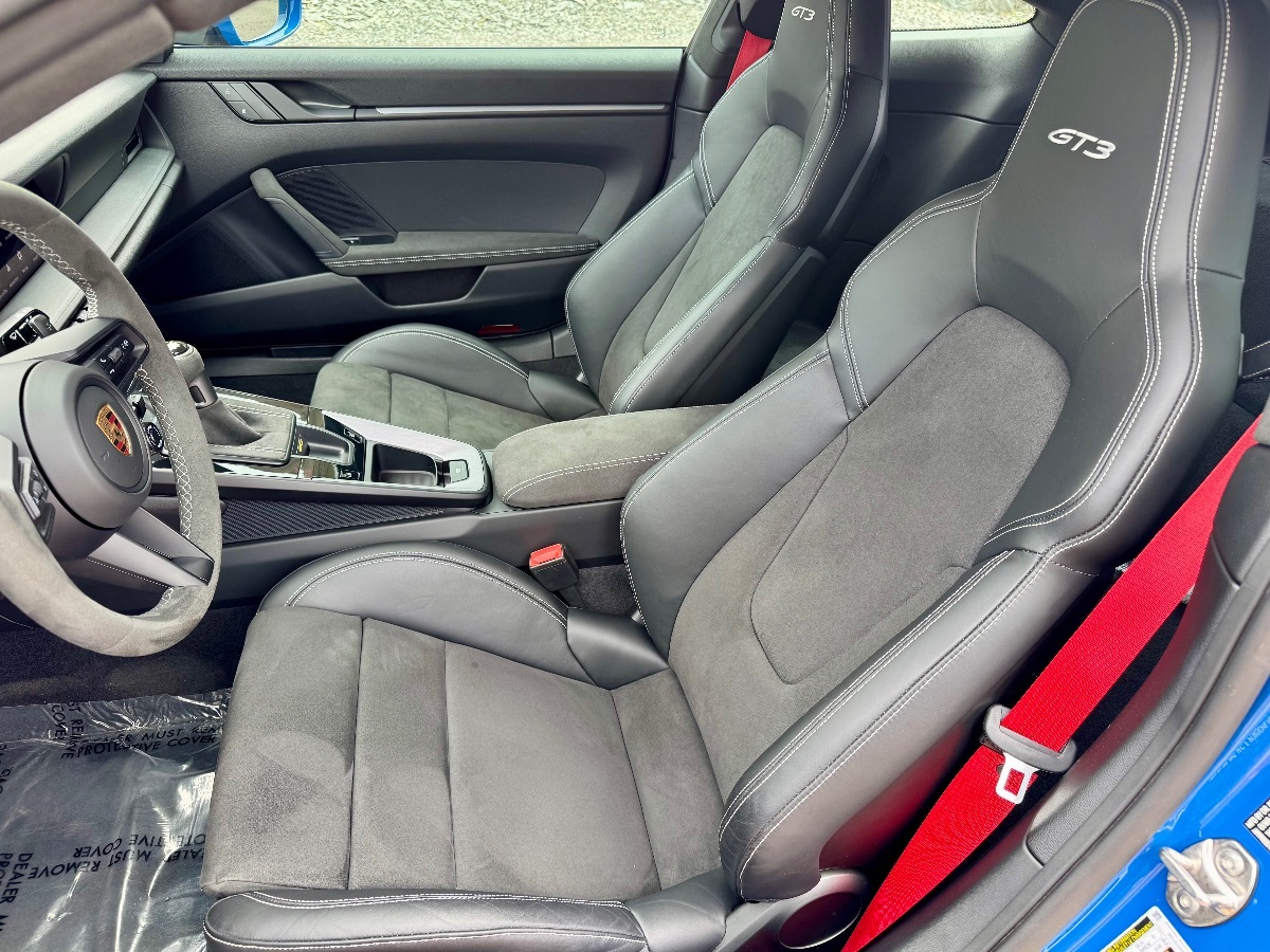 2022 Porsche 911 GT3 Touring photo 19