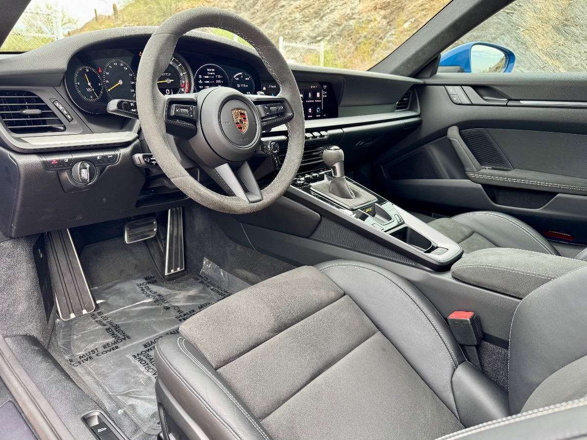 2022 Porsche 911 GT3 Touring photo 20
