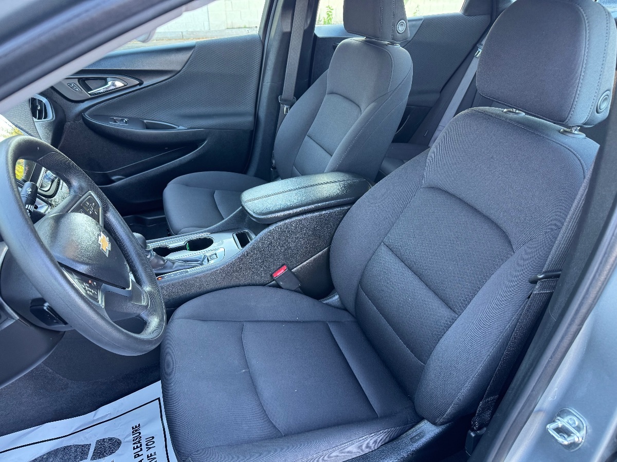 2023 Chevrolet Malibu 1LT photo 14