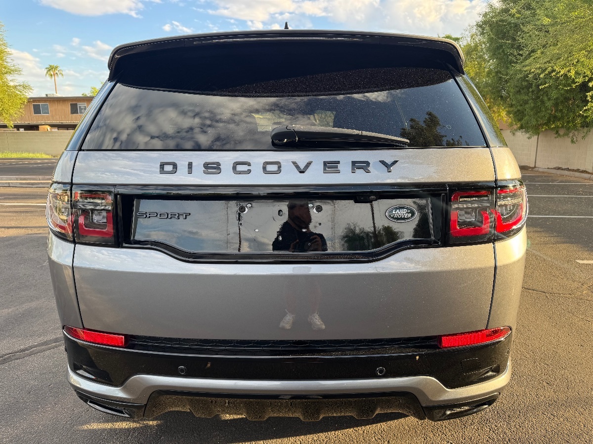 2021 Land Rover Discovery Sport SE photo 8