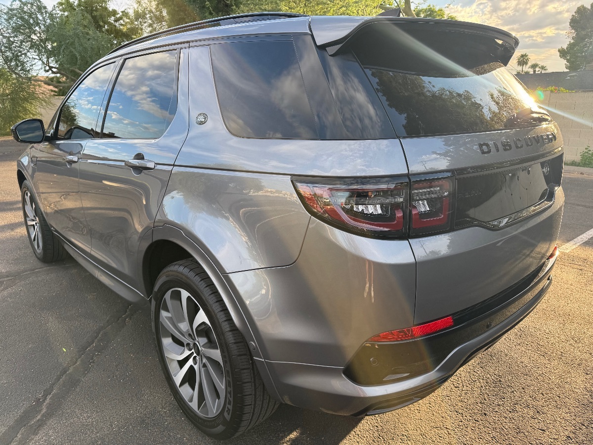 2021 Land Rover Discovery Sport SE photo 9