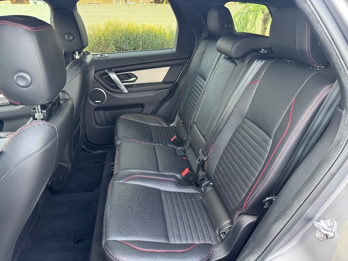 2021 Land Rover Discovery Sport SE photo 10