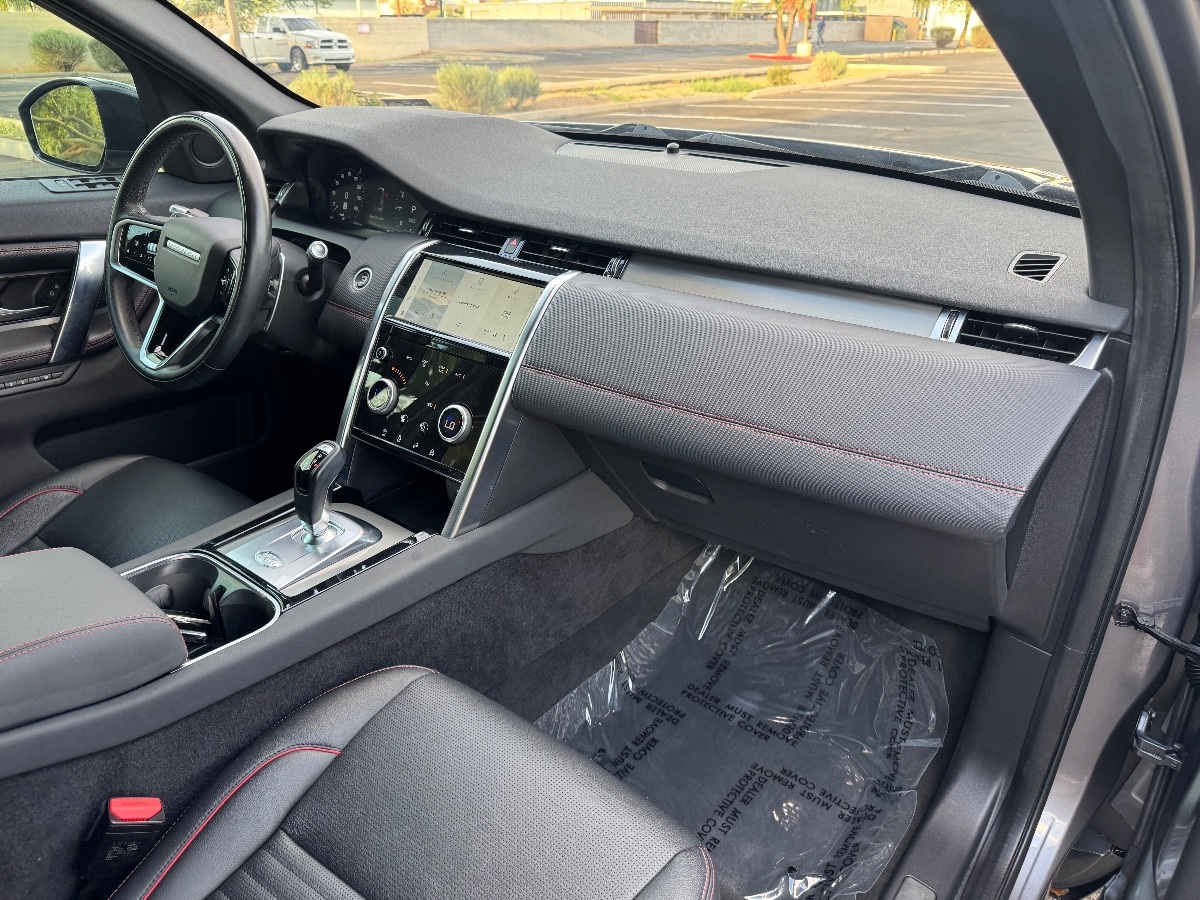 2021 Land Rover Discovery Sport SE photo 13