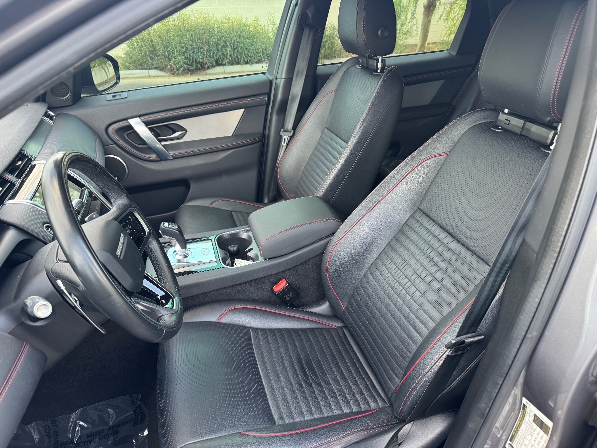 2021 Land Rover Discovery Sport SE photo 14