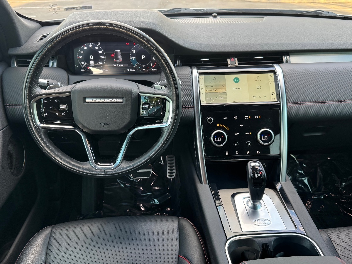 2021 Land Rover Discovery Sport SE photo 17