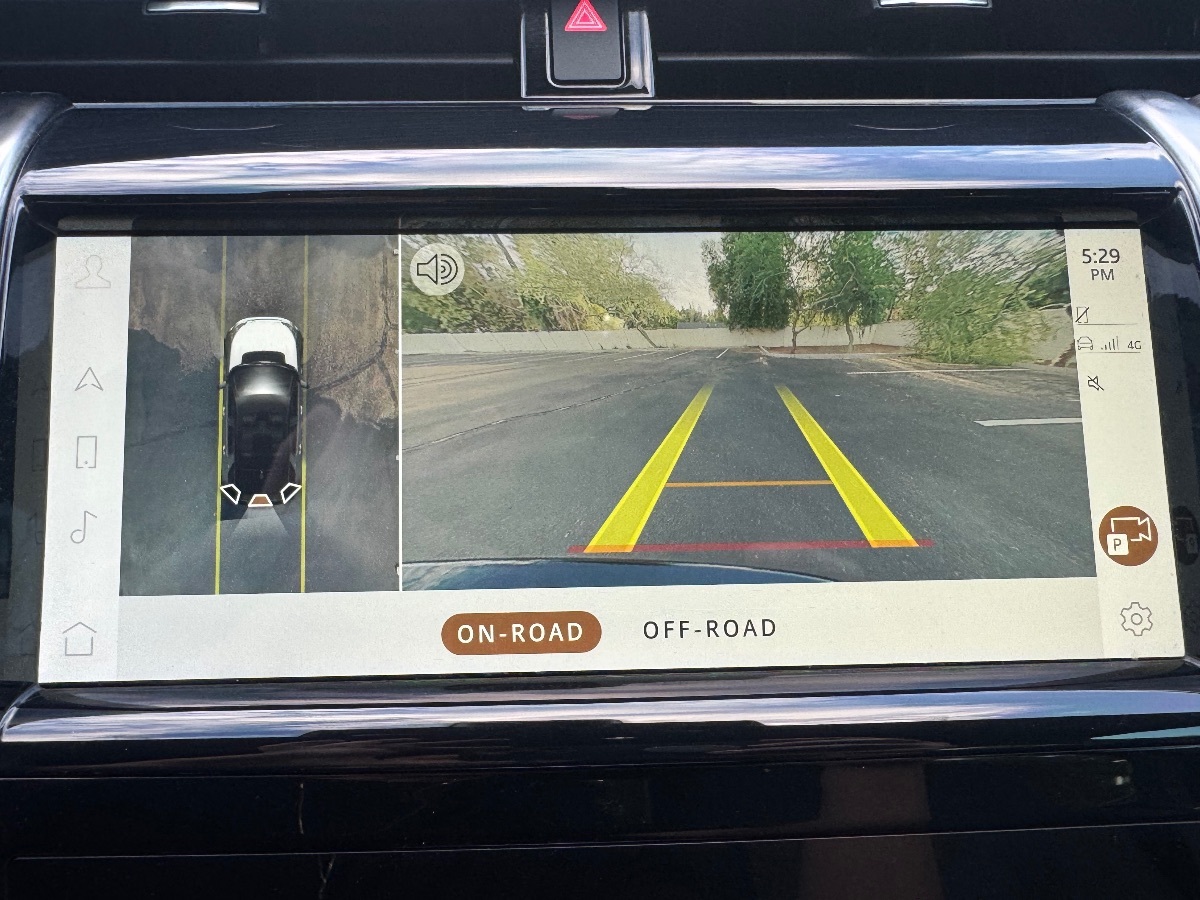 2021 Land Rover Discovery Sport SE photo 20