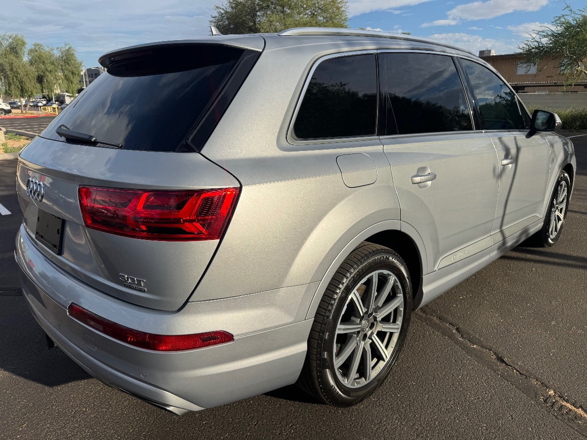 2017 Audi Q7 Prestige photo 3