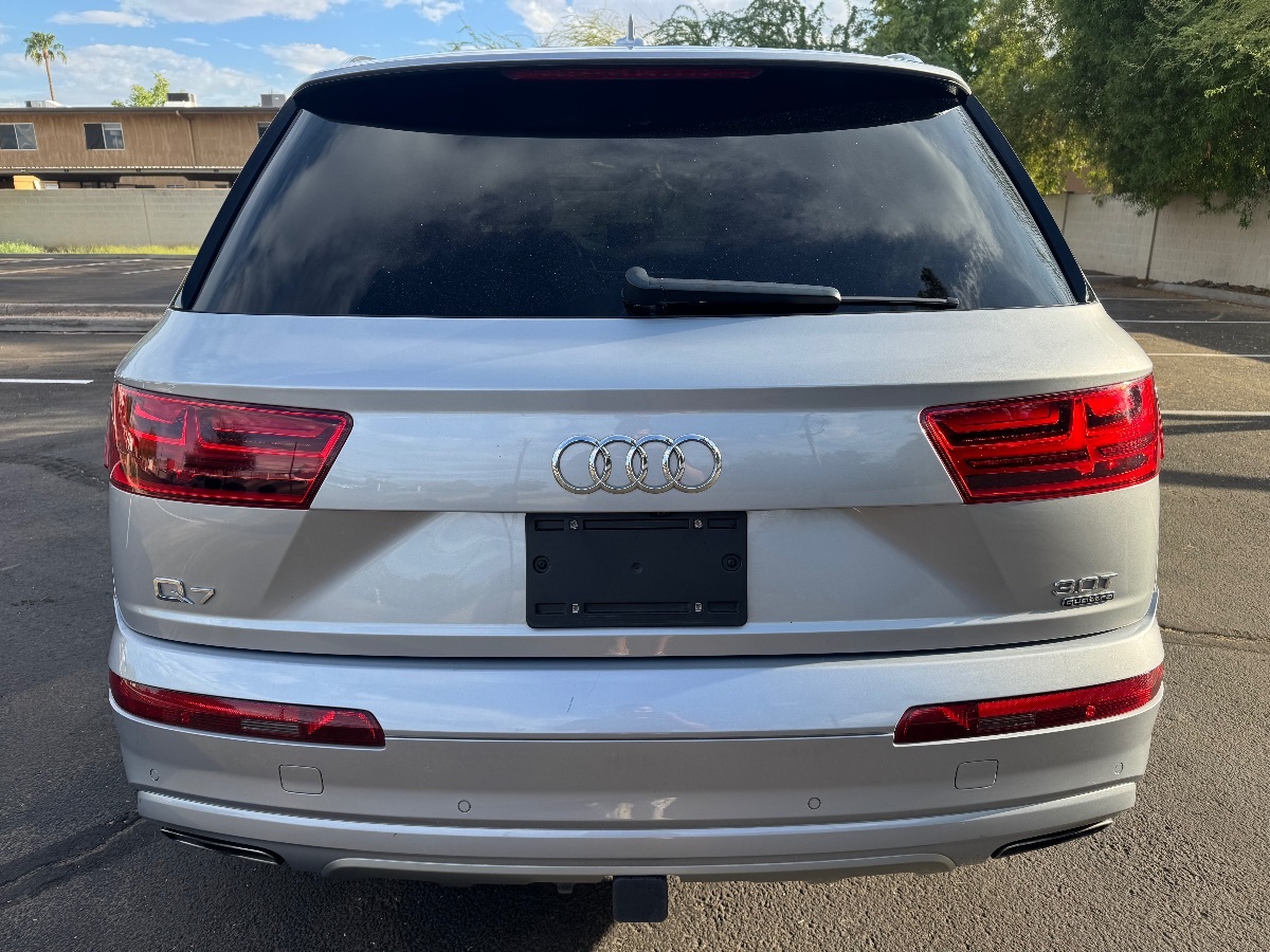 2017 Audi Q7 Prestige photo 4