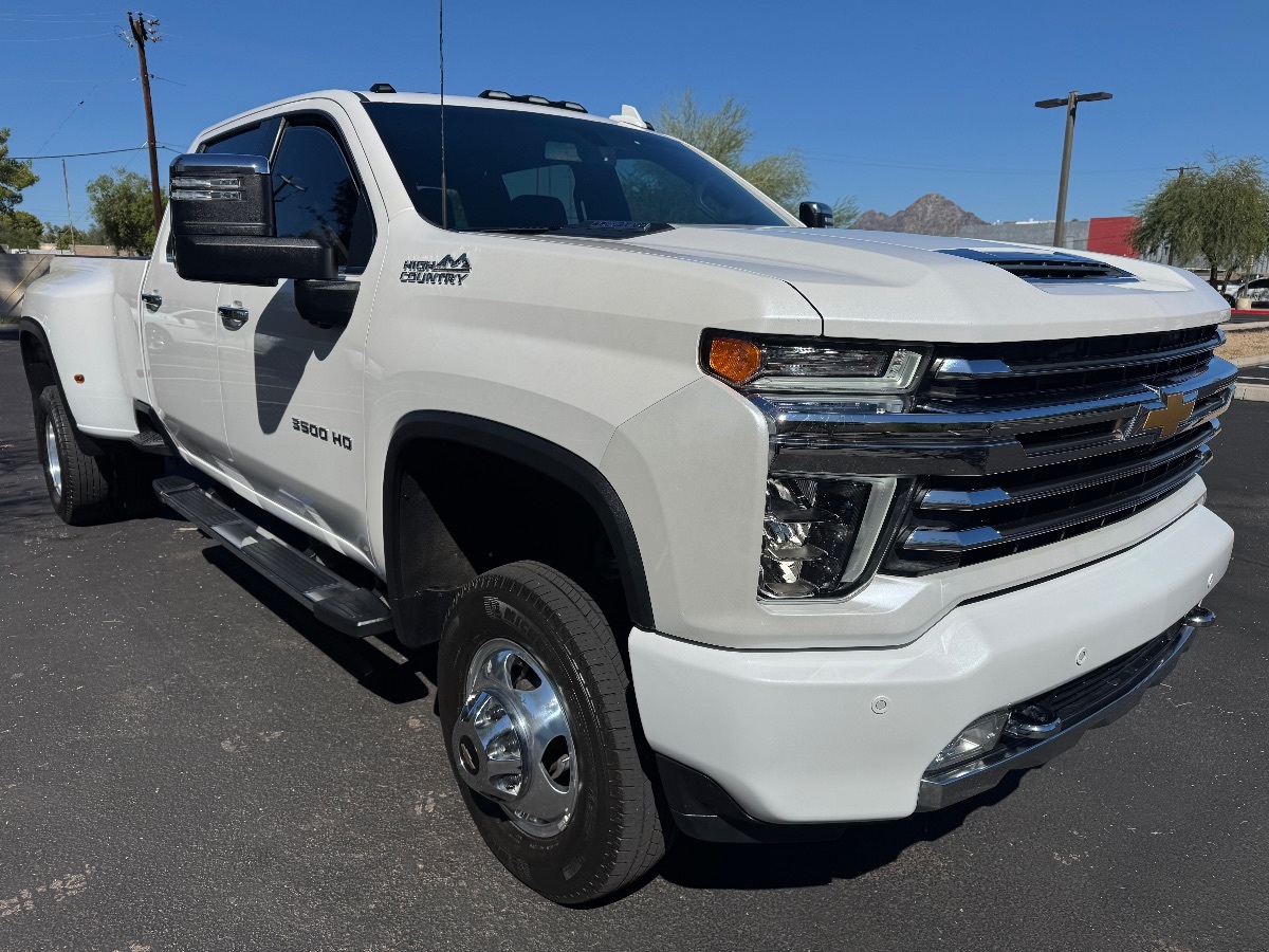 2022 Chevrolet Silverado 3500HD High Country photo 4