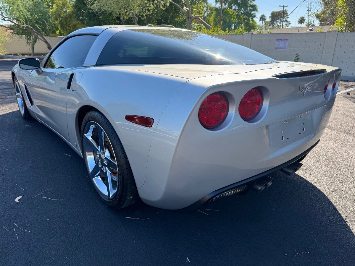 2007 Chevrolet Corvette Coupe photo 9