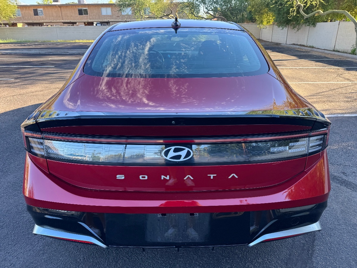 2025 Hyundai Sonata SEL photo 8
