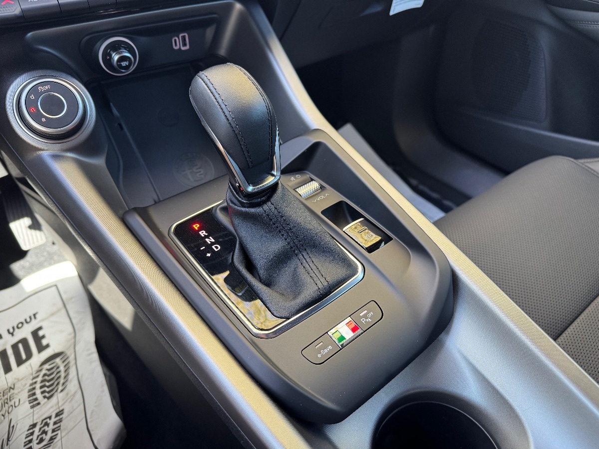 2024 Alfa Romeo Tonale Ti photo 16