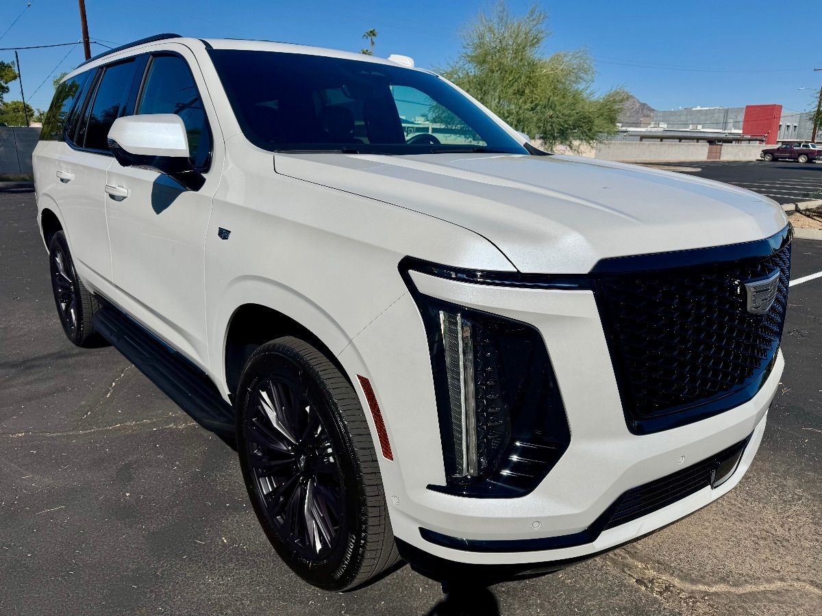 2025 Cadillac Escalade Sport photo 4