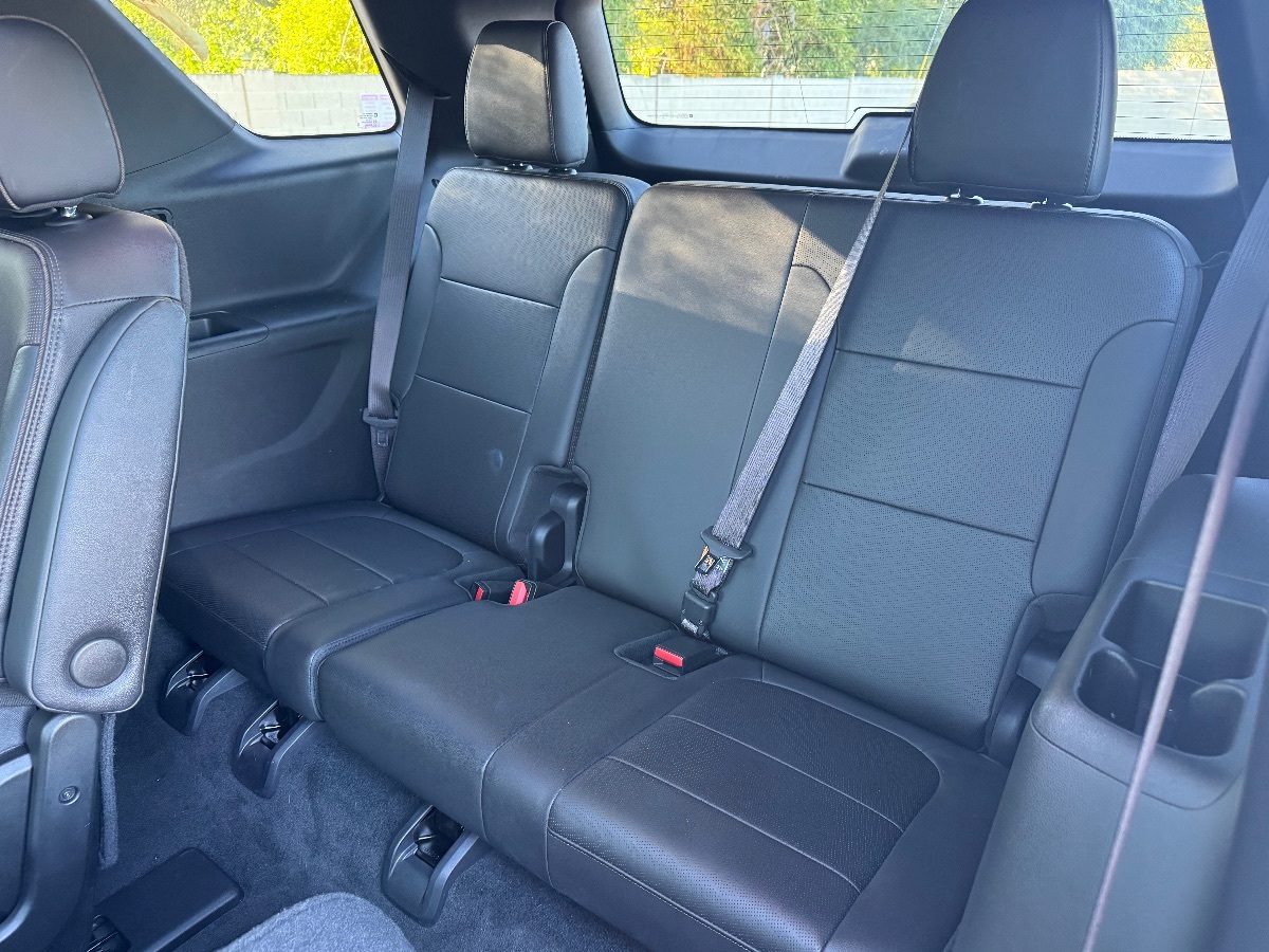 2023 Chevrolet Traverse High Country photo 9