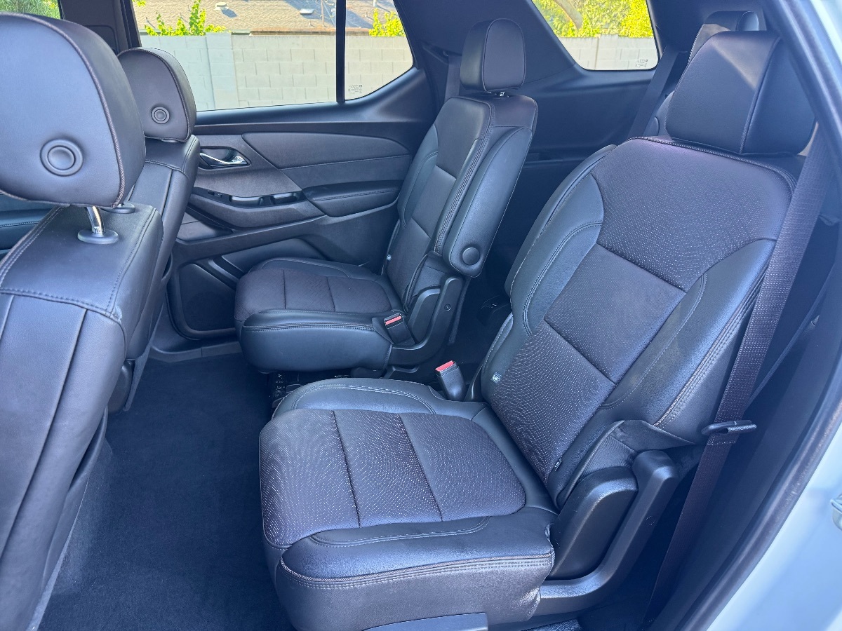 2023 Chevrolet Traverse High Country photo 10