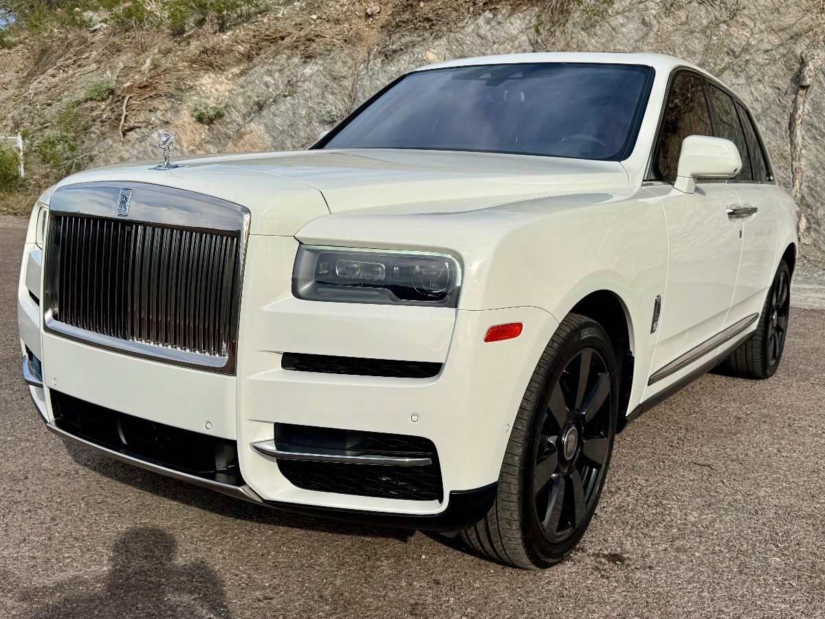 2020 Rolls Royce Cullinan photo 3
