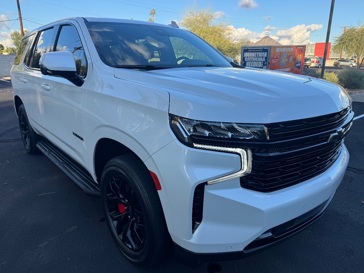 2023 Chevrolet Tahoe RST photo 3