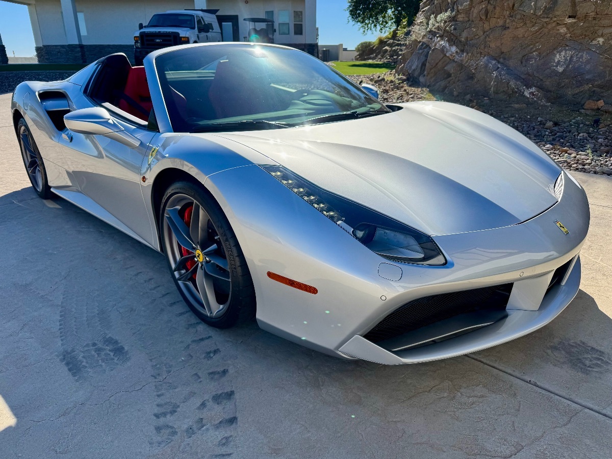 2019 Ferrari 488 Spider photo 3