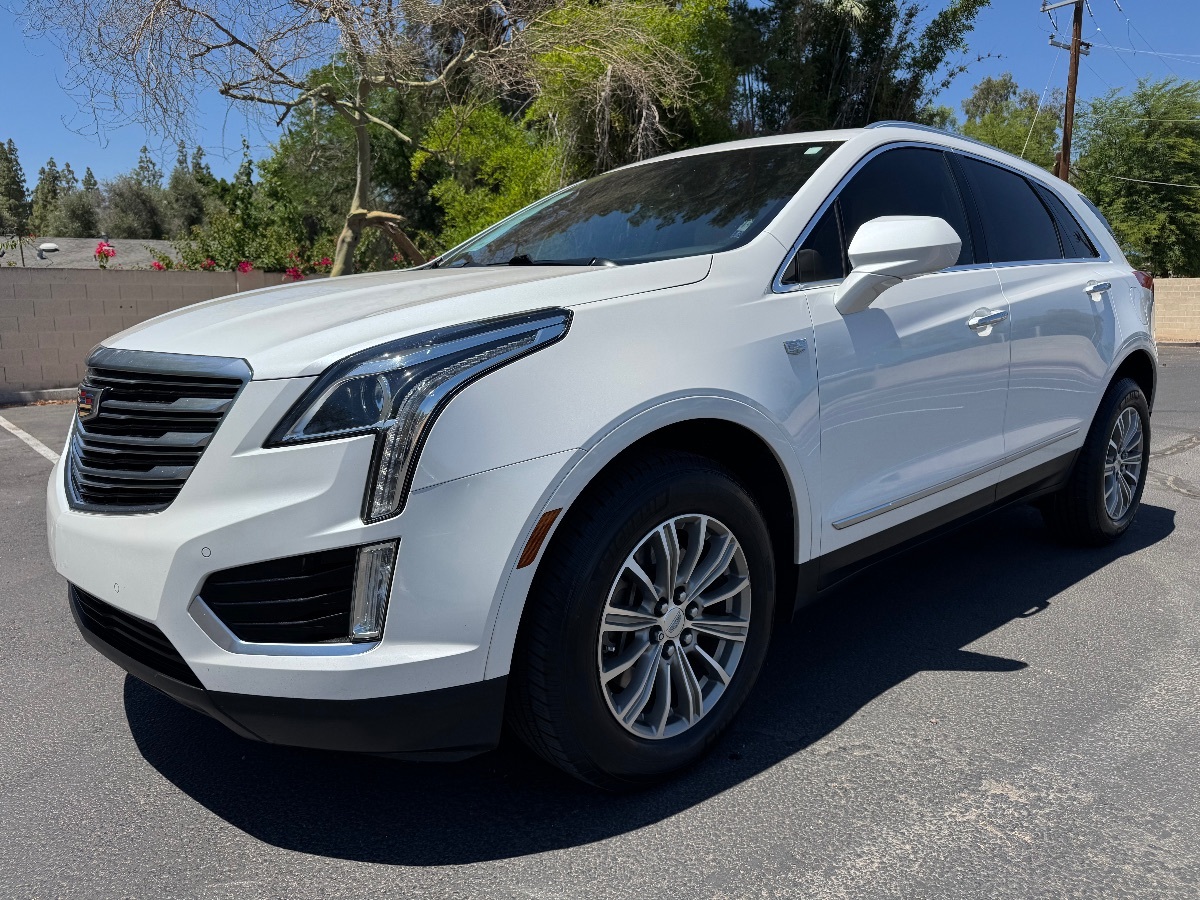2018 Cadillac XT5 Luxury - Photo 2