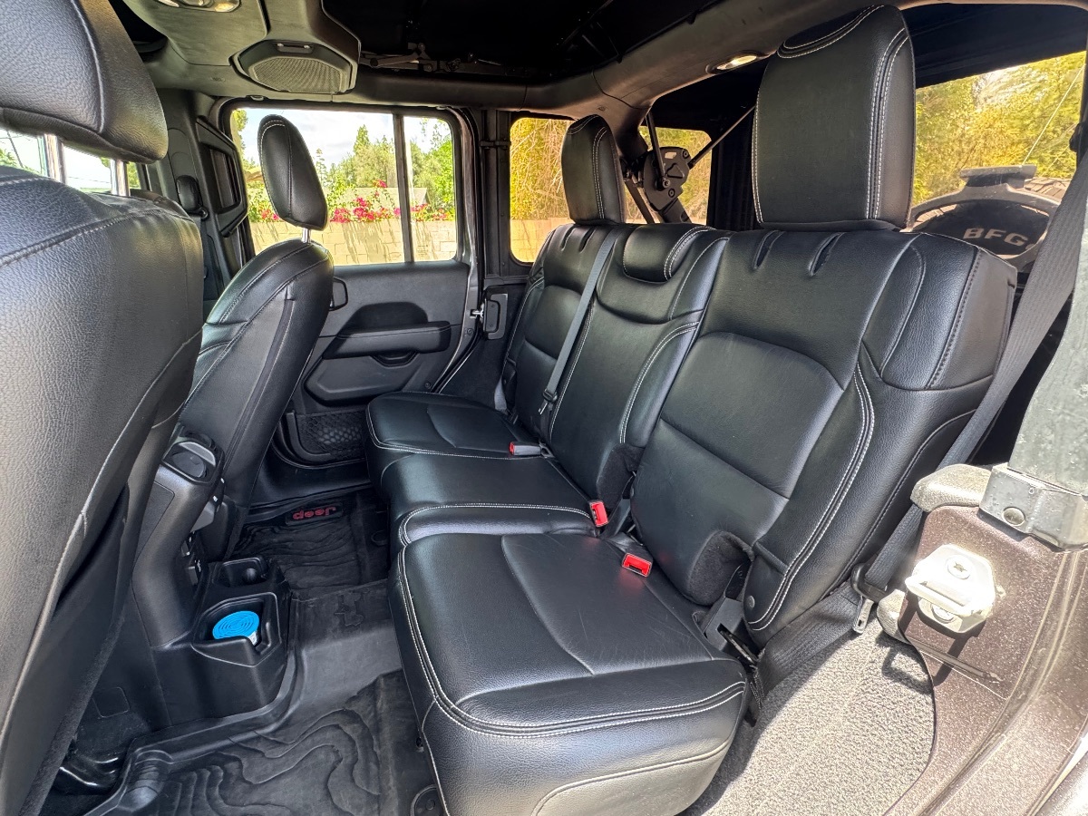 2021 Jeep Wrangler Unlimited Sahara - Photo 12