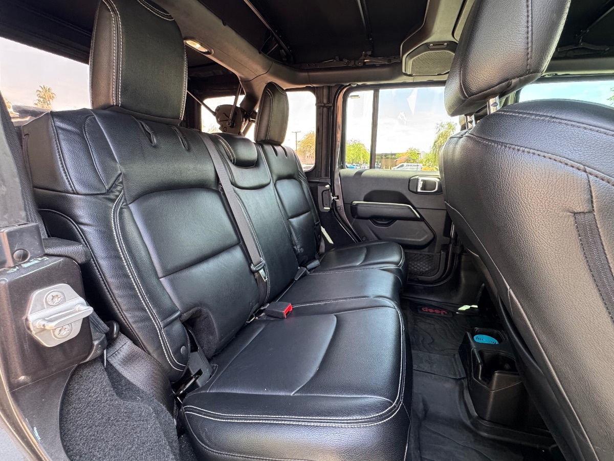 2021 Jeep Wrangler Unlimited Sahara - Photo 13