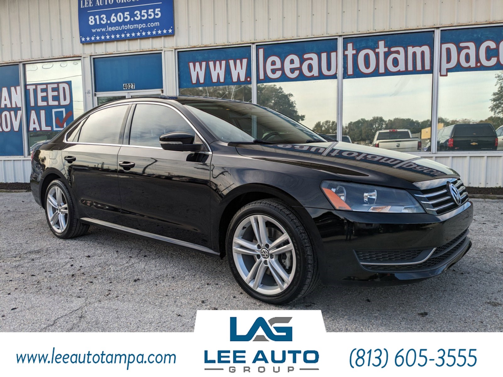 2014 Volkswagen Passat SE w/Sunroof & Nav