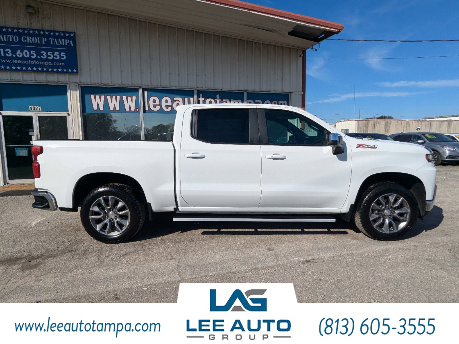 2022 Chevrolet Silverado 1500 LT photo 3