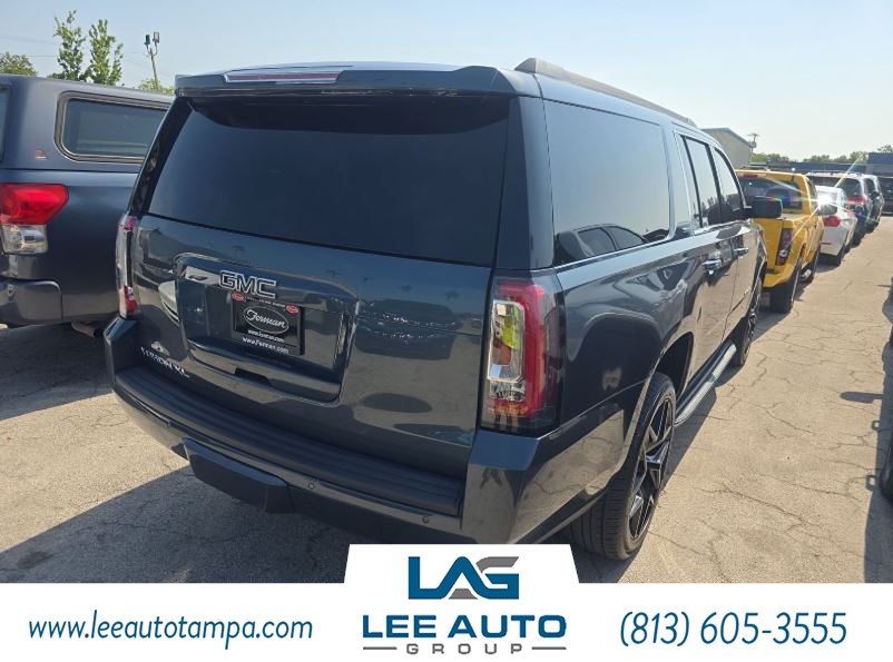 2019 Gmc Yukon XL SLT photo 3