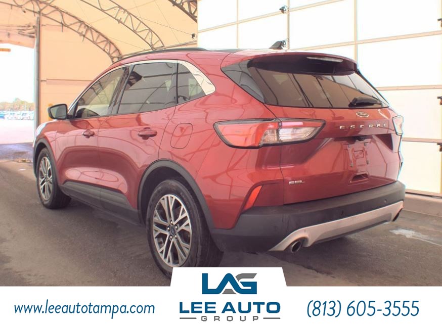 2021 Ford Escape SEL photo 4