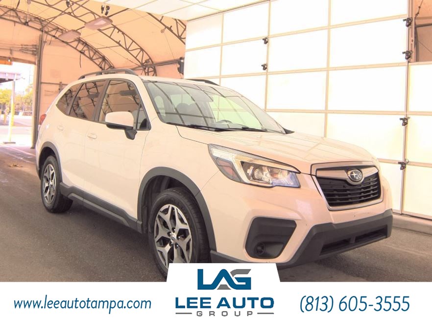 2020 Subaru Forester Premium photo 4