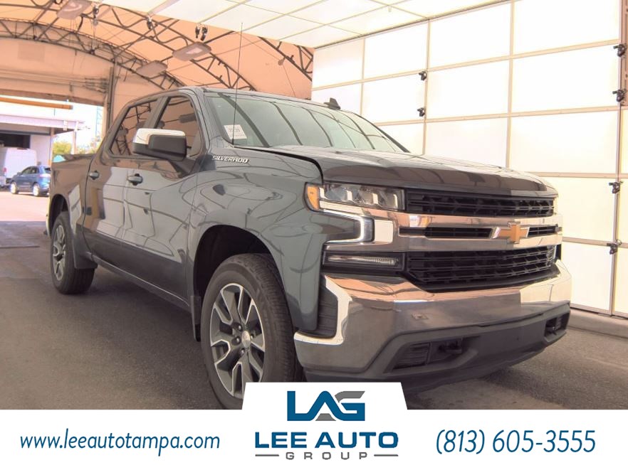 2019 Chevrolet Silverado 1500 LT photo 2