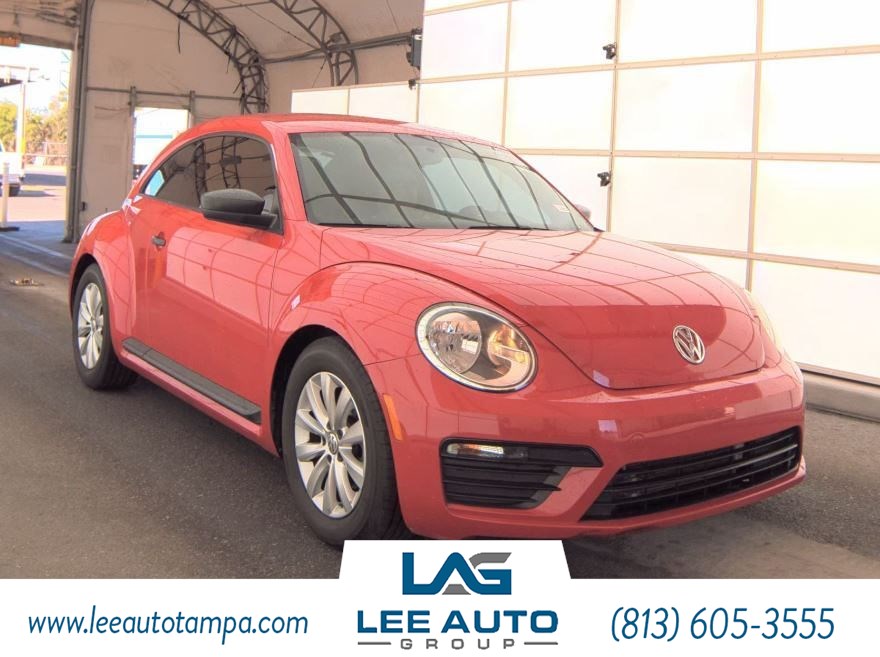 2018 Volkswagen Beetle S photo 4