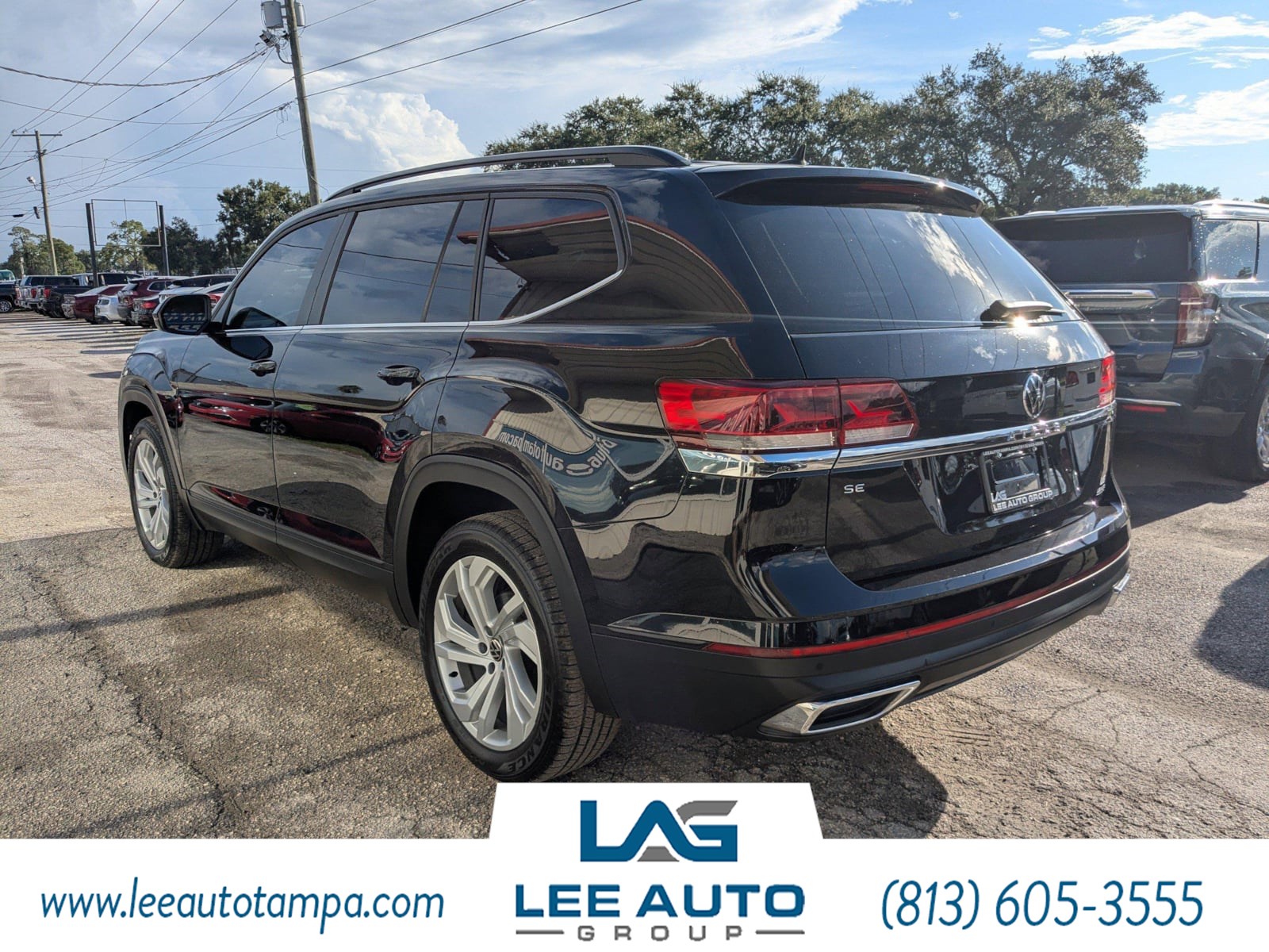 2022 Volkswagen Atlas SE Technology photo 2
