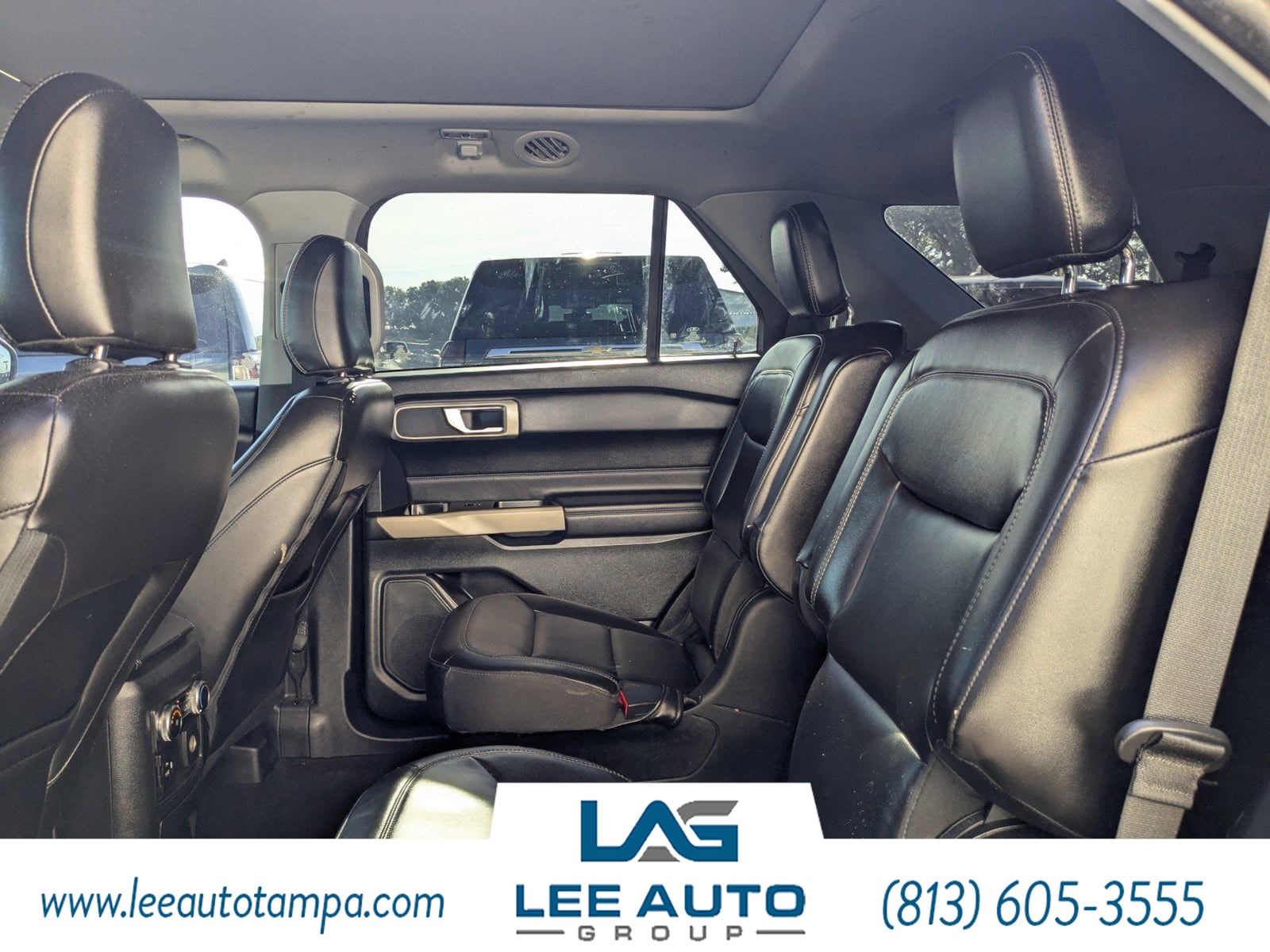 2022 Ford Explorer XLT photo 14
