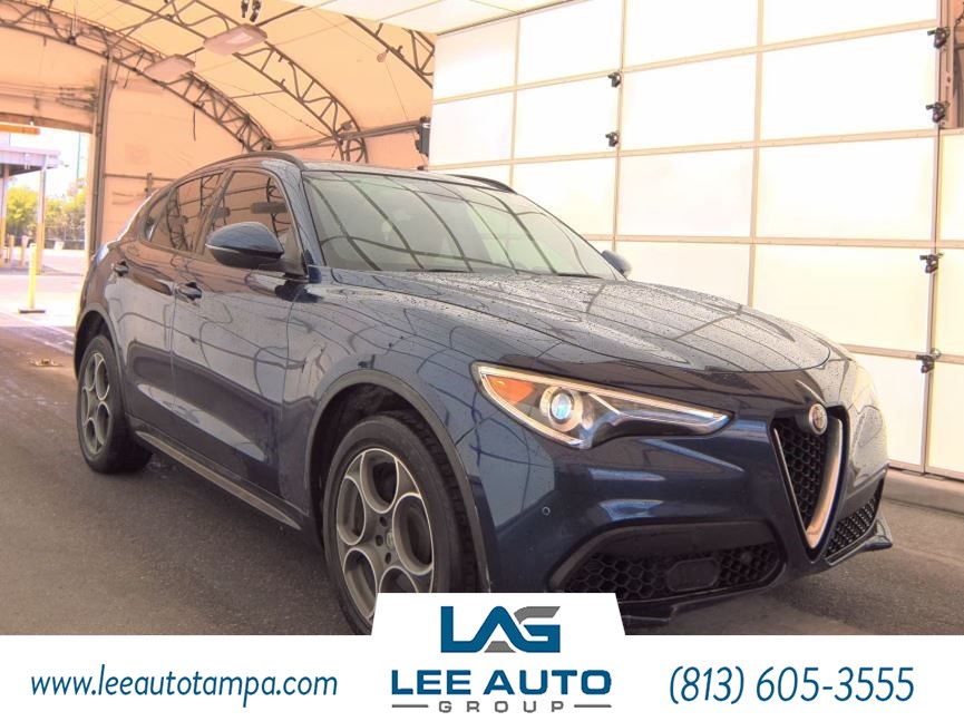 2018 Alfa Romeo Stelvio Sport photo 4